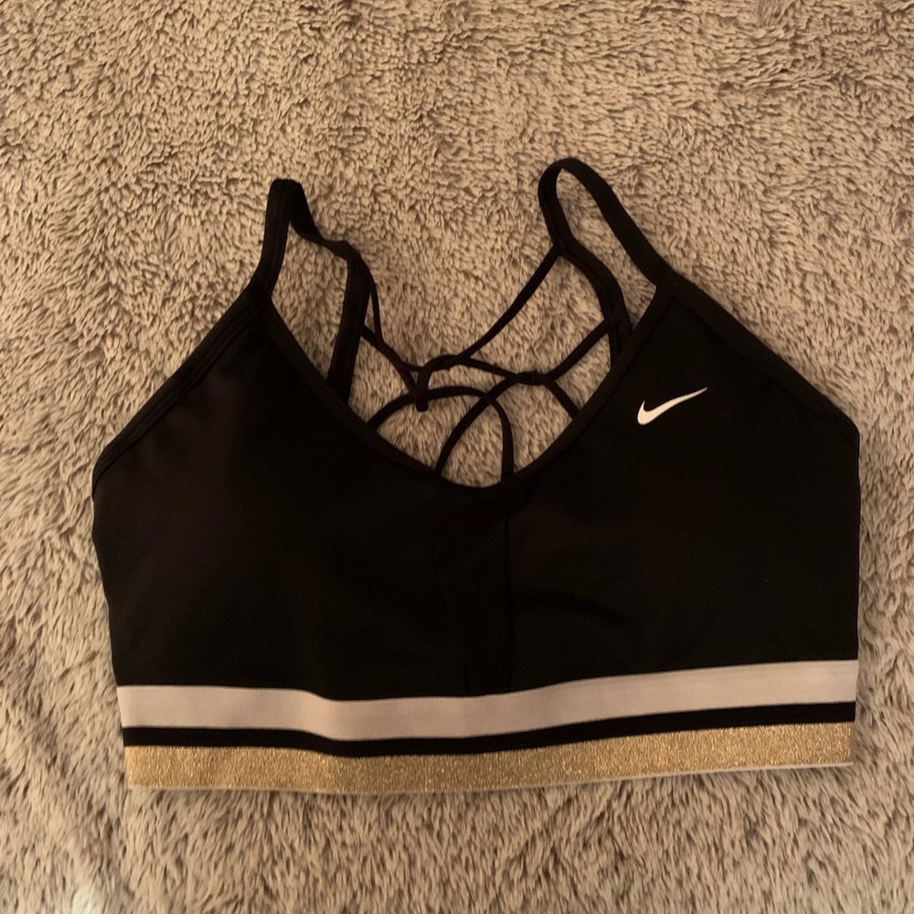 nike sports bra
